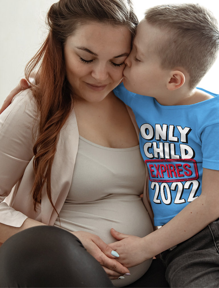 Funny Only Child Expires 2022 Brother Sister Siblings Toddler Kids T-Shirt