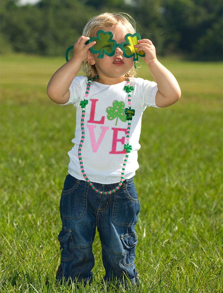 Irish Clover Love St. Patrick's Day Gift Cute Toddler Kids Girls' Fitted T-Shirt
