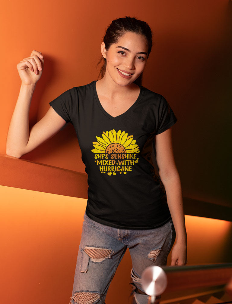 Cute Sunflower V-Neck Fitted Women T-Shirt - Green 4